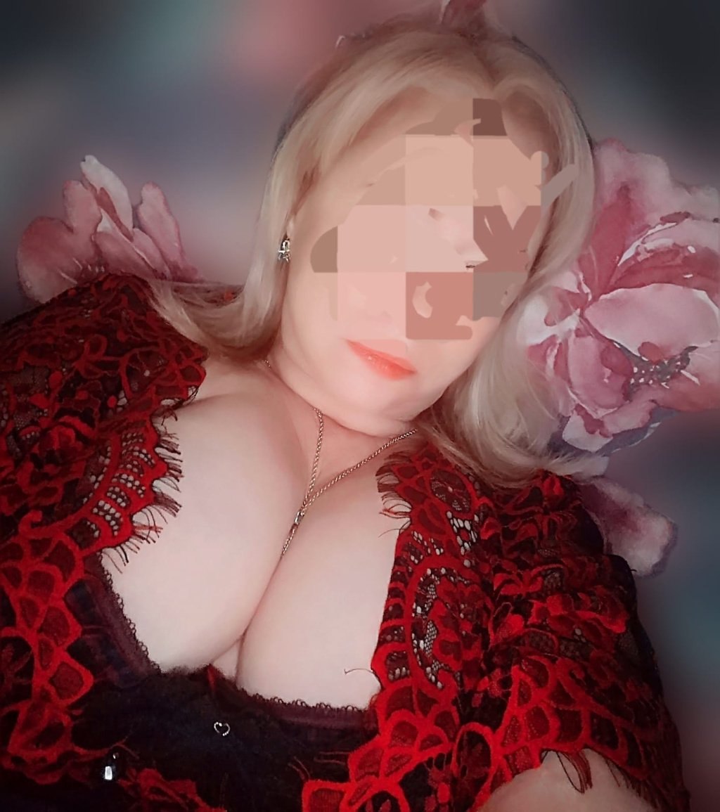 Алина : проститутки индивидуалки в Омске